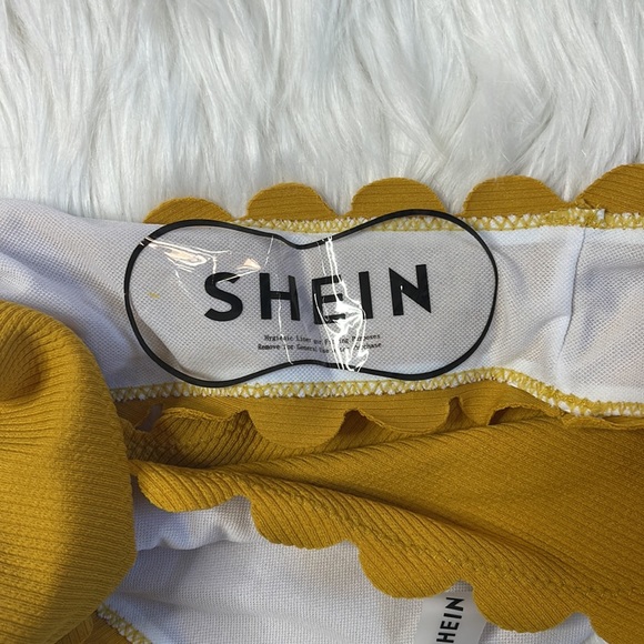 SHEIN mustard scallop bikini - Picture 3 of 4